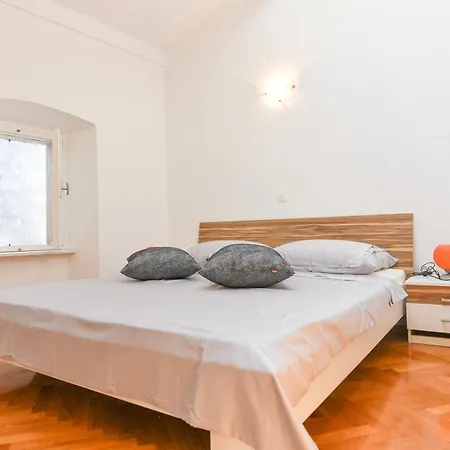 شقة Old Town - Opatija, لوفغان